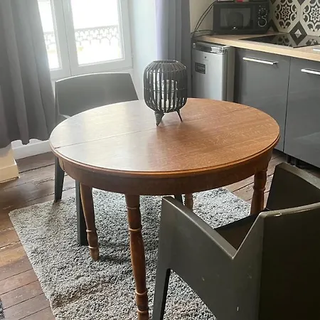 Apartment C- La Dans Le Centre *
